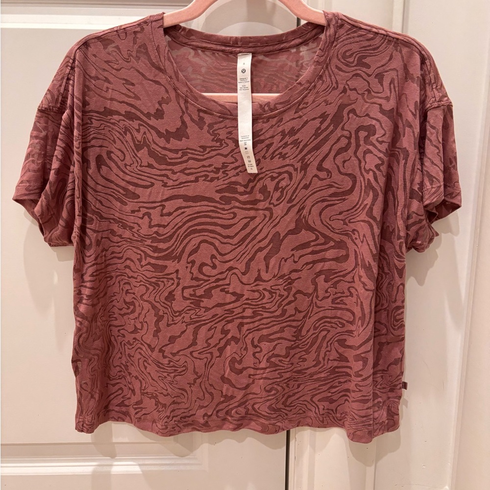 Lululemon Cates Tee *Veil Size 8 Spiced Chai Pink Swirl Patterned Top - Picture 4 of 6